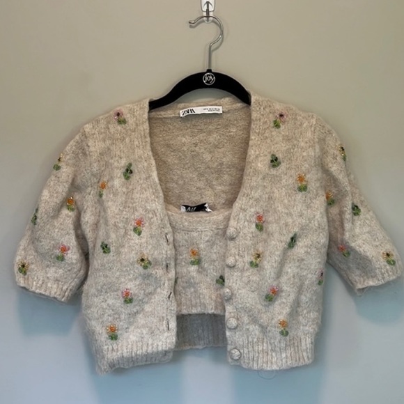 Zara knit beaded sweater set - Picture 6 of 9